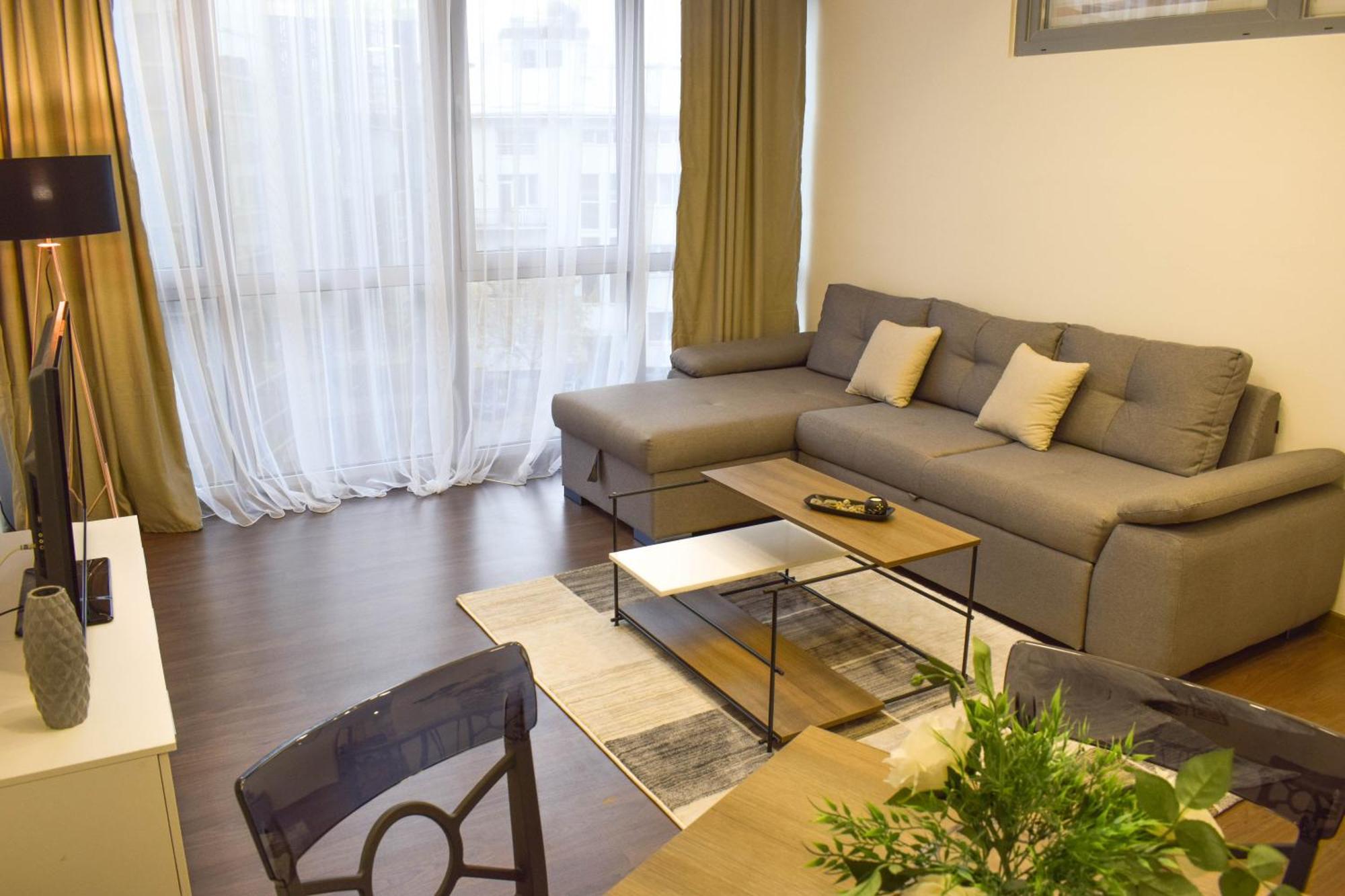 Urban Vibe Apartment *