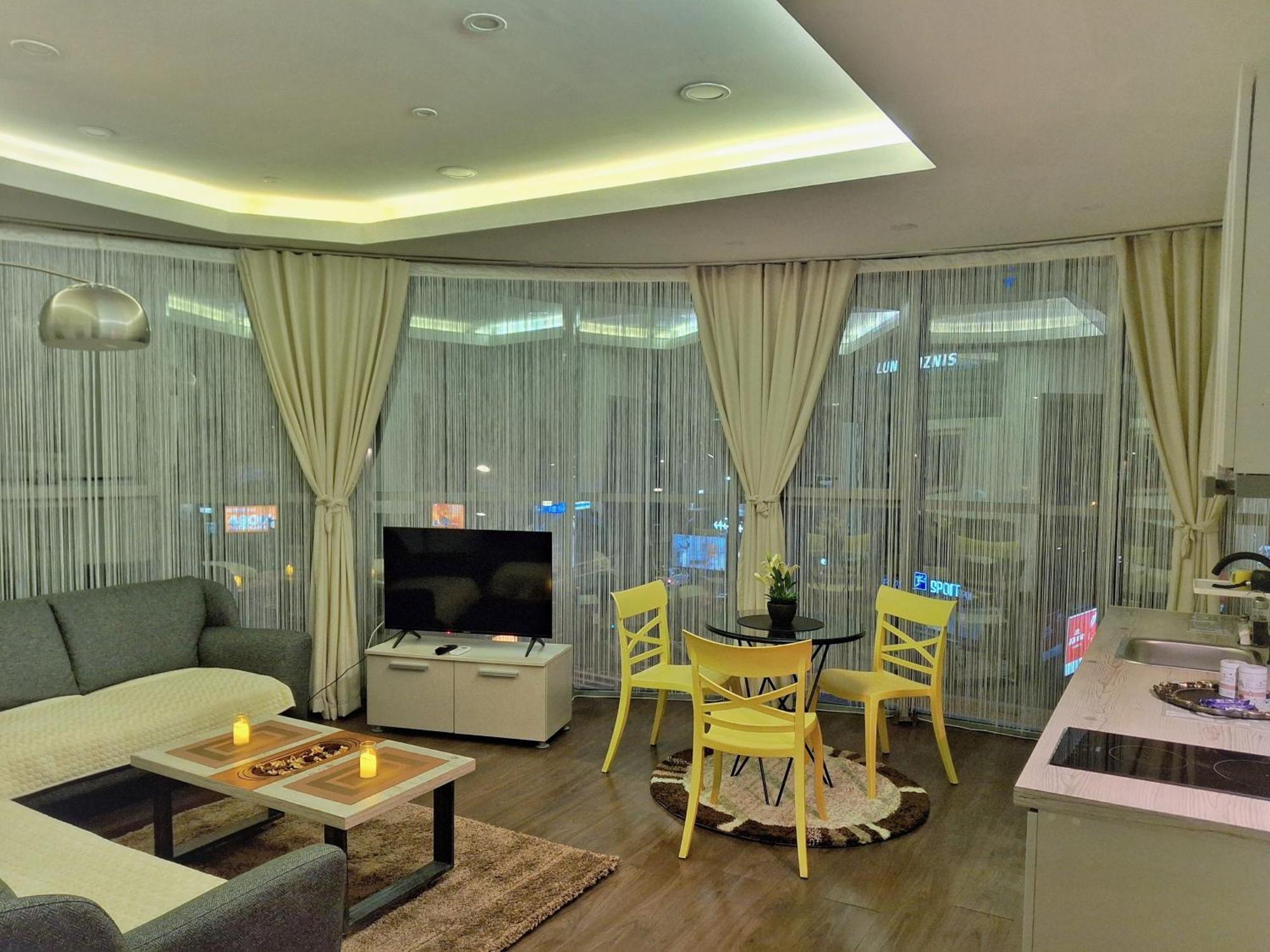 Urban Vibe Apartment